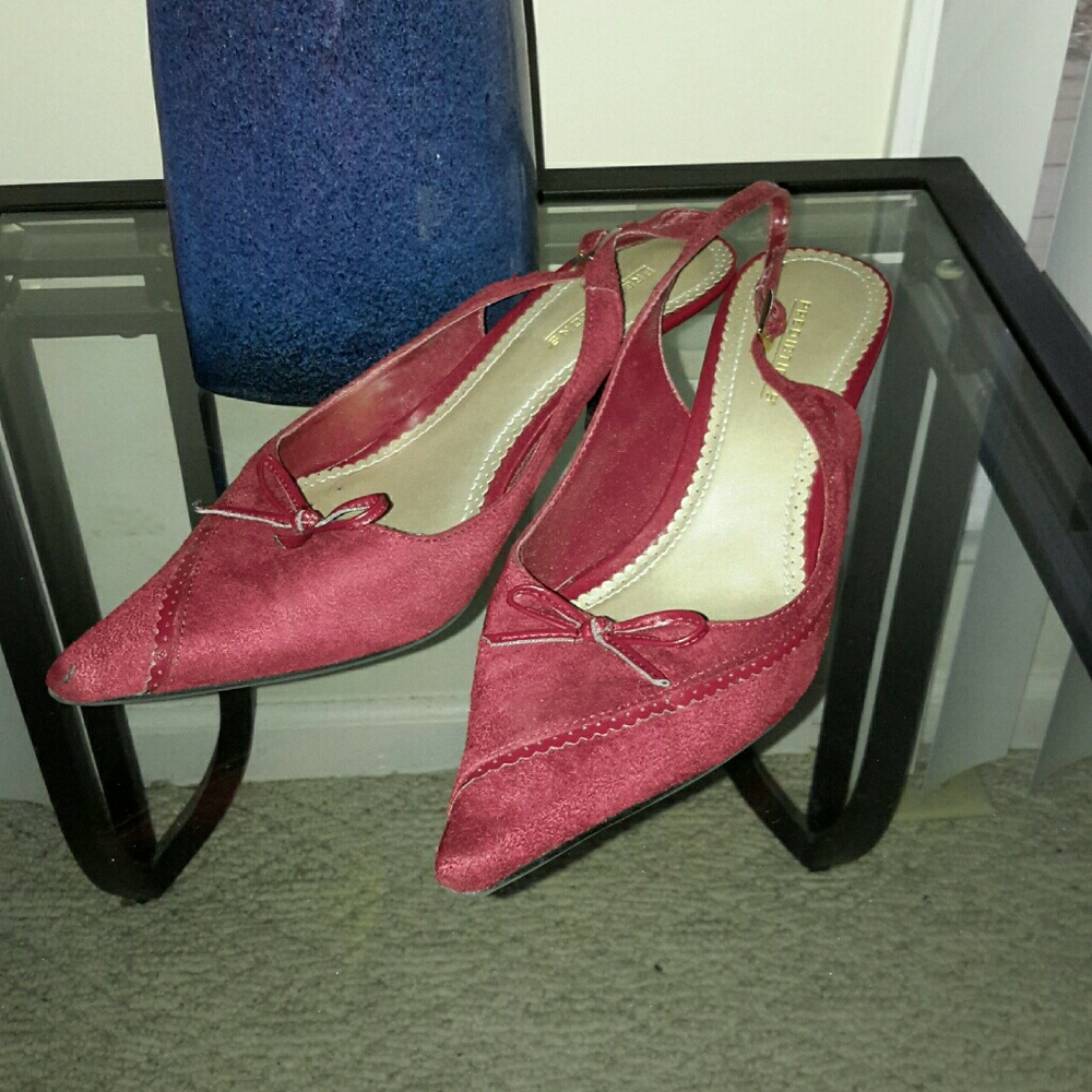 Pointy Toe Sling-back